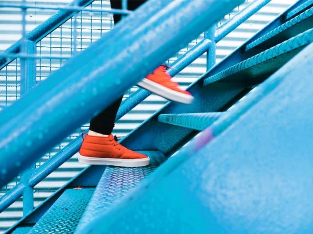 Citrix vs. RDS – Which Hosted Desktop Solution is Best for You?